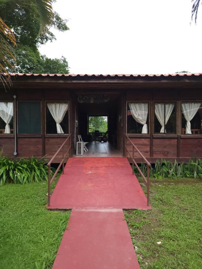 Hotel Canto De Ballenas 우비타 외부 사진