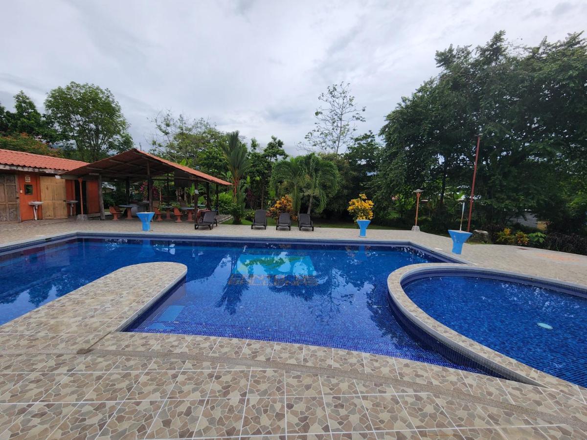 Hotel Canto De Ballenas 우비타 외부 사진
